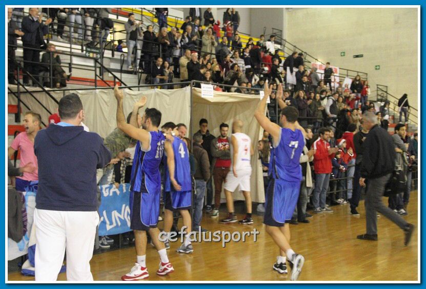 121223 Aquila 519_tn.jpg